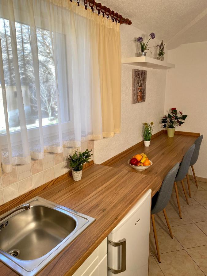 Guest House Renata Пломин Экстерьер фото
