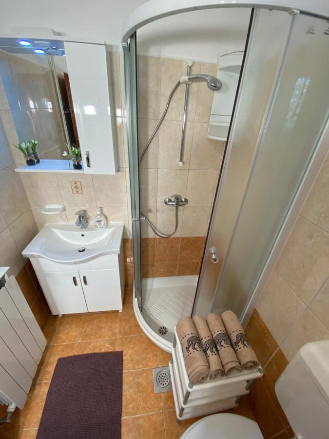 Guest House Renata Пломин Экстерьер фото