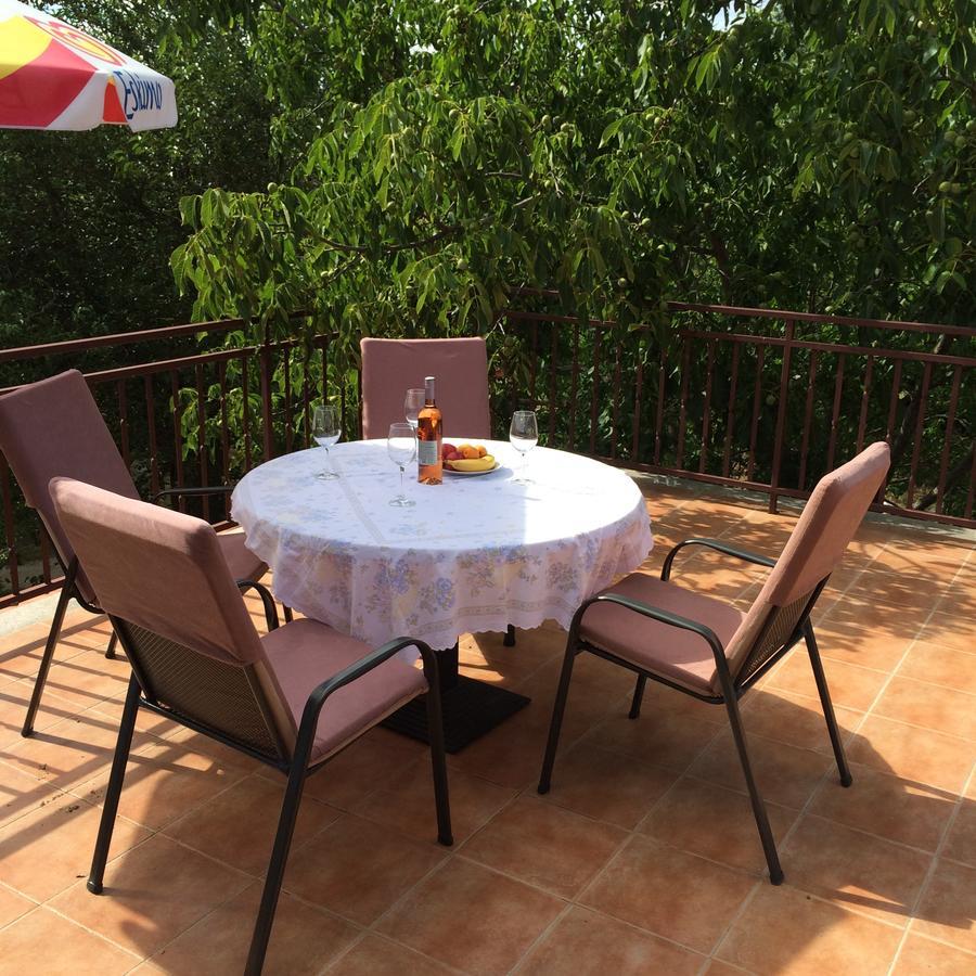 Guest House Renata Пломин Экстерьер фото
